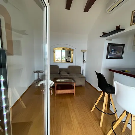 Cottage Holiday Home *