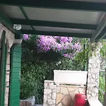 Vakantiehuis Cottage Holiday Home *
