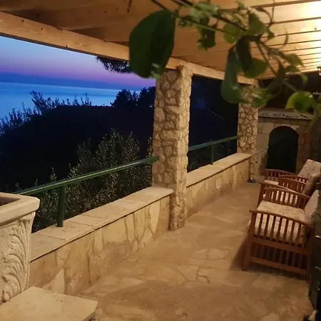 Cottage Holiday Home 펜션
